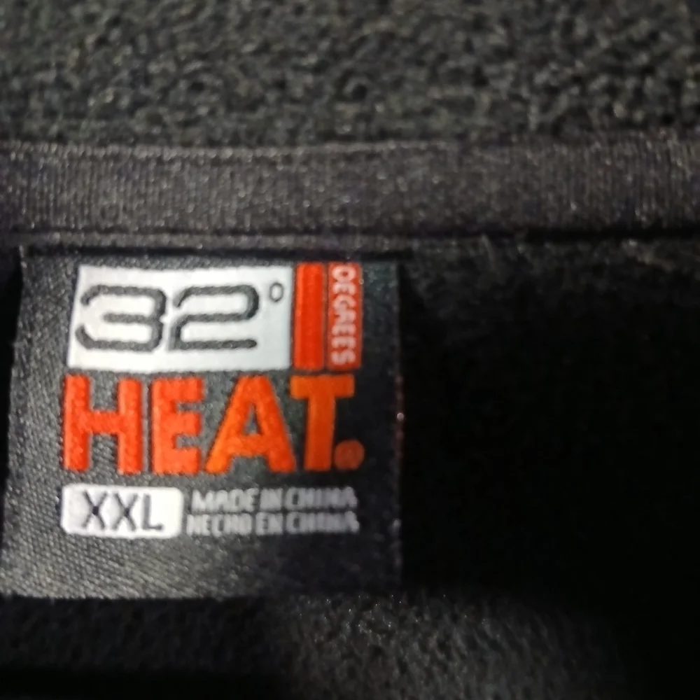 32 degree heat brand mens Pullover fleece Sweatshirt.  Size XXL.